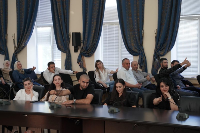 В ДГУ прошел мастер-класс по распознаванию фейков