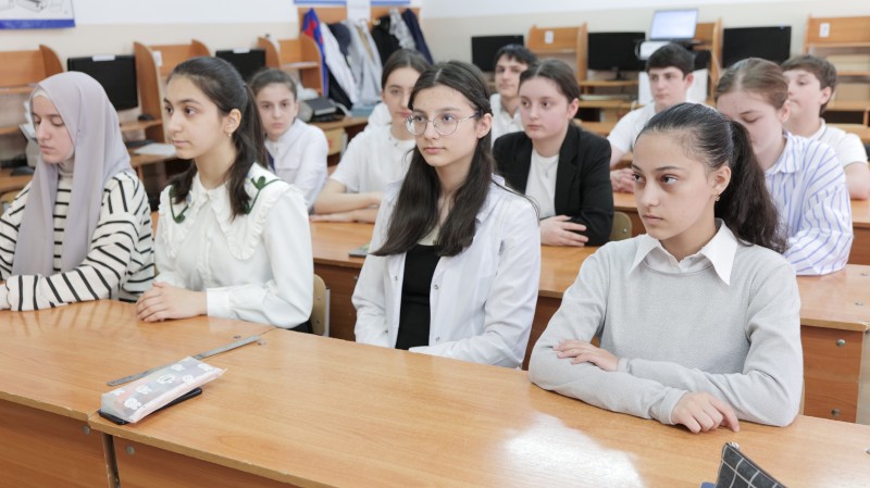 Встреча специалистов Комитета по ветеринарии РД с учениками