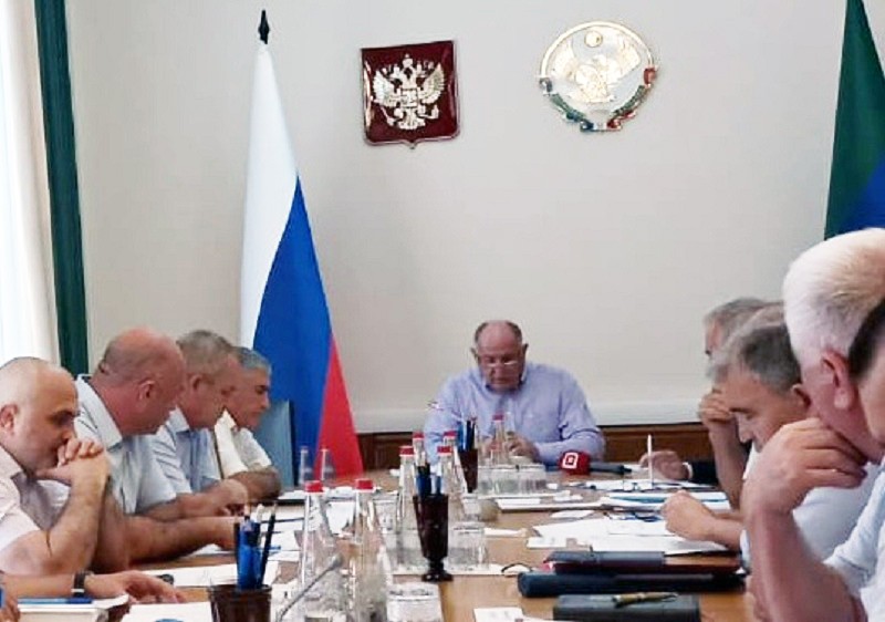В Правительстве Дагестана обсудили вопросы повышения качества пищевых продуктов, поставляемых в учреждения республики