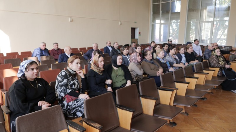 Состоялось обсуждение вопросов своевременной и результативной контрактации