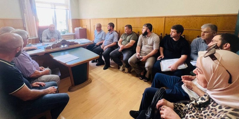 В Новолакском районе обсудили проведение идентификации сельскохозяйственных животных