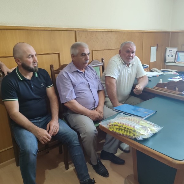 В Новолакском районе обсудили проведение идентификации сельскохозяйственных животных