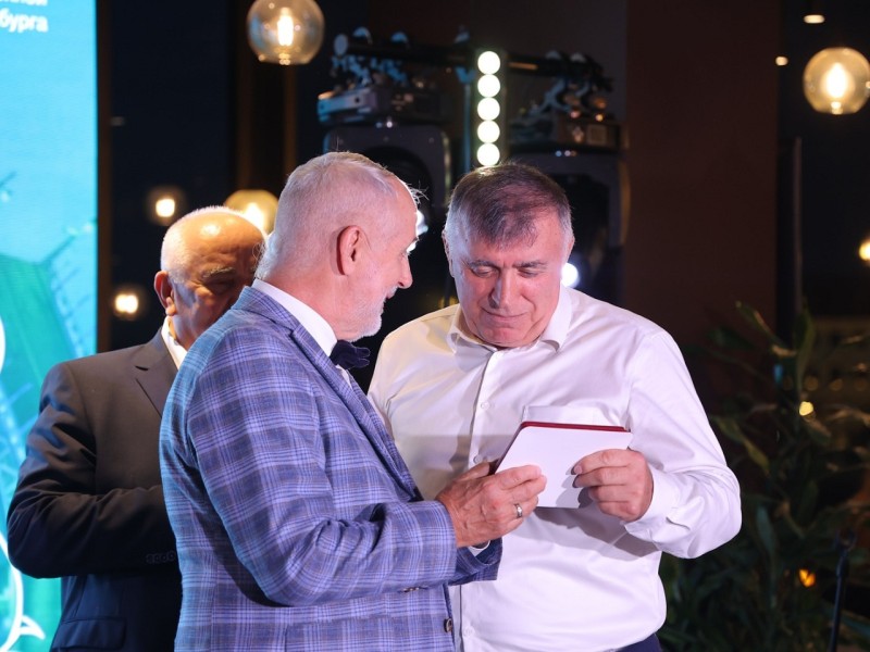 Председателю Комитета по ветеринарии вручили медаль им. С.С. Евсеенко