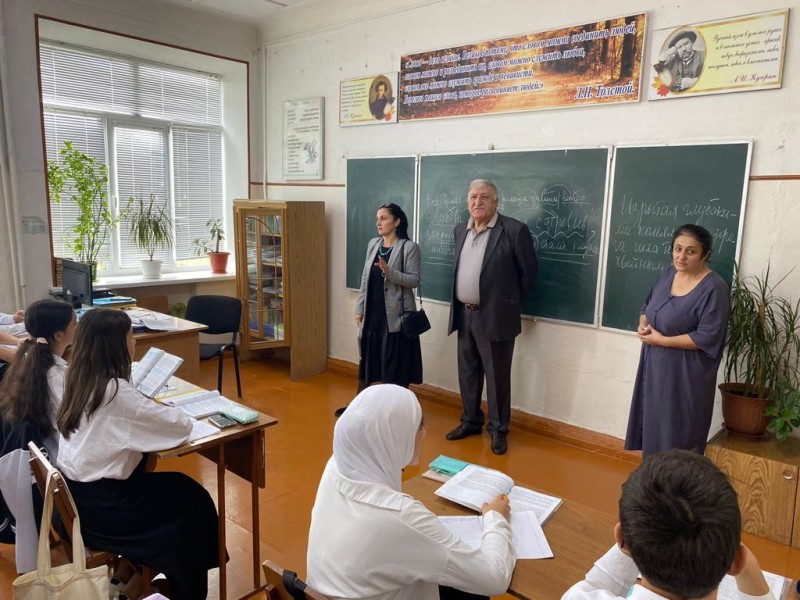 Встреча ветеринарных работников с учащимися школы № 1 Каспийска