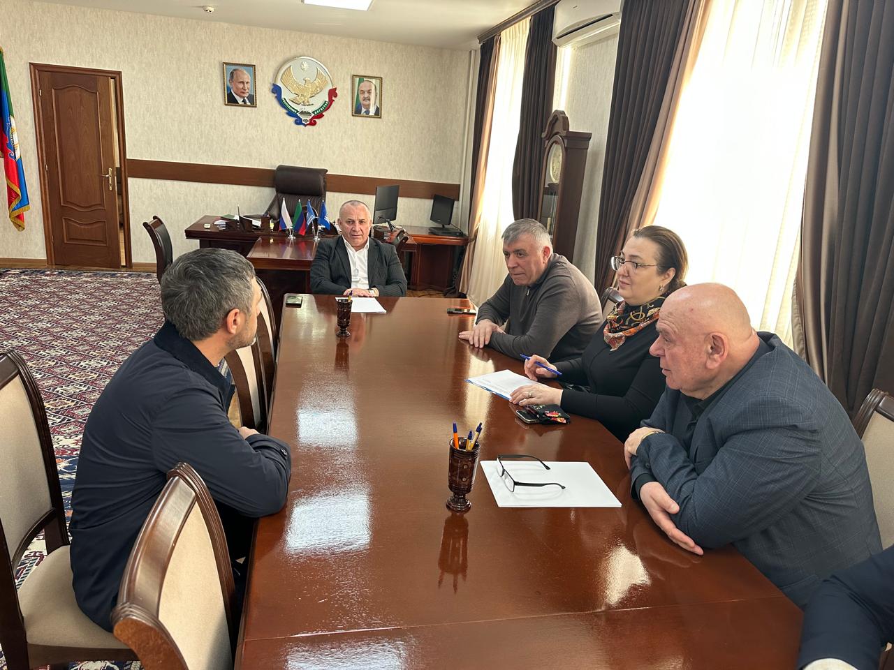 Председатель Комитета провёл выездной приём граждан в Кумторкалинском районе