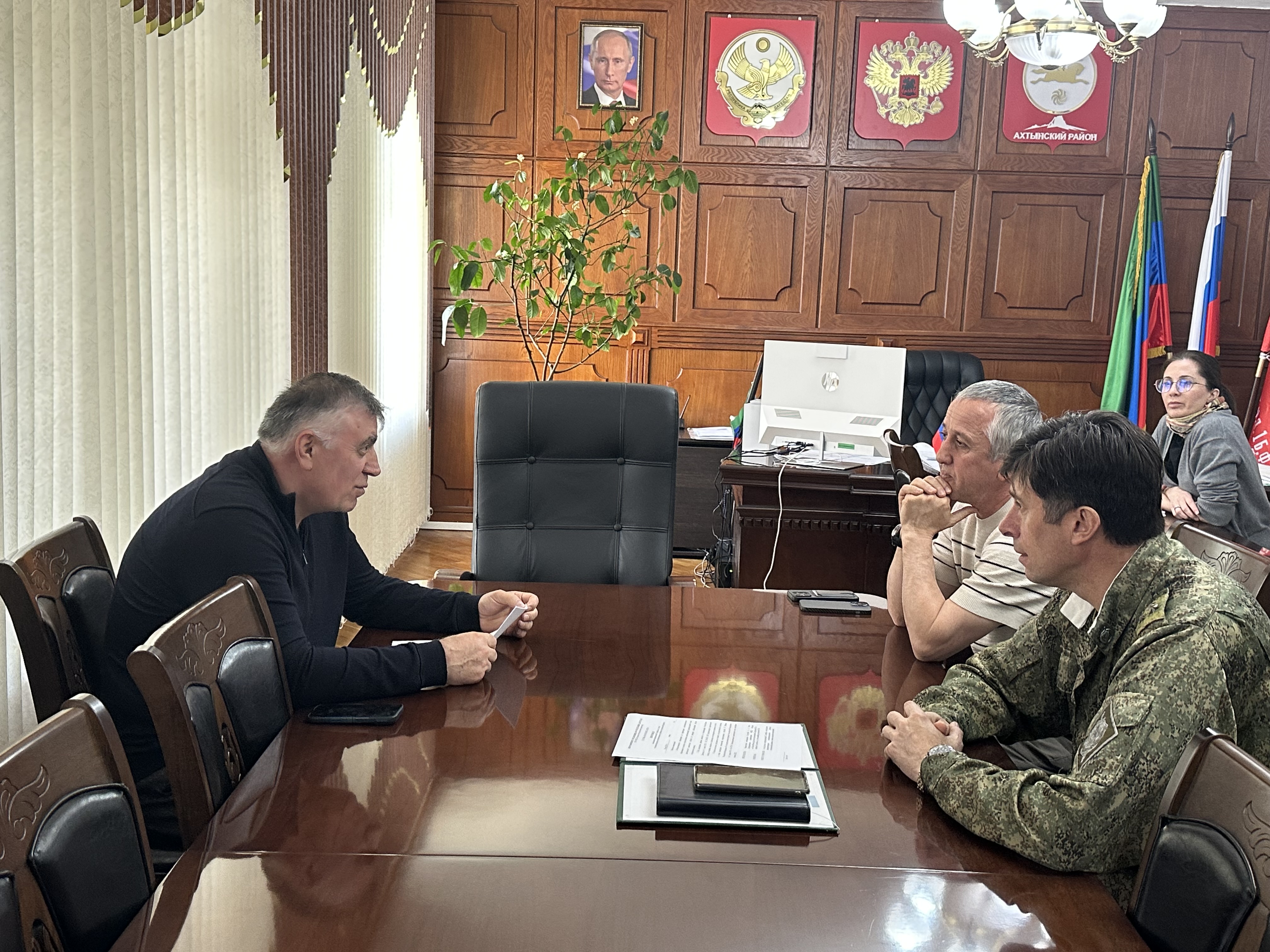 Председатель Комитета провел выездной прием граждан в Ахтынском районе